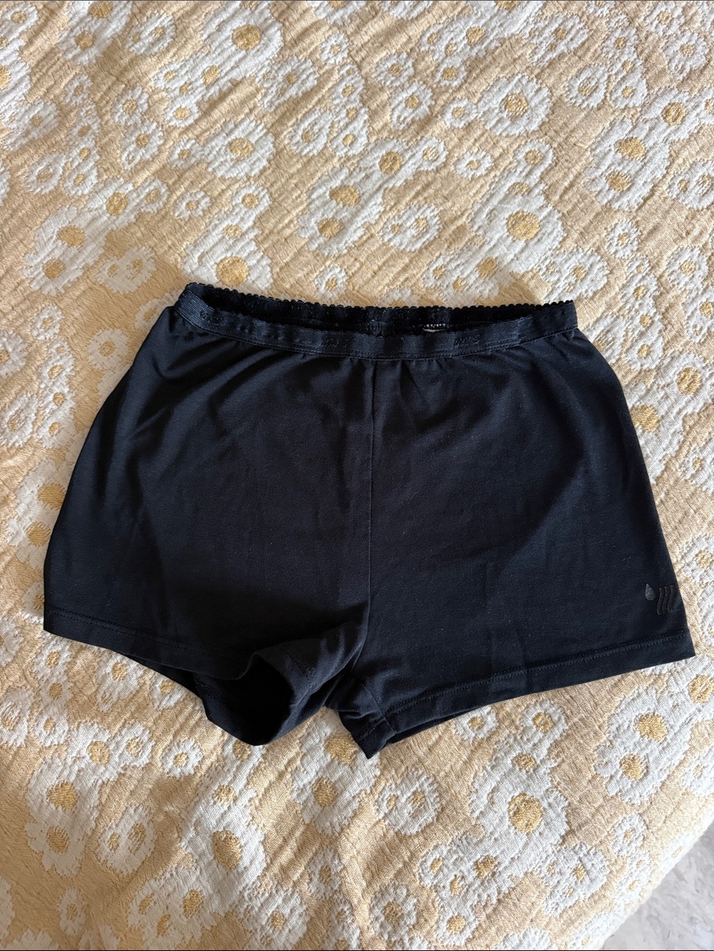 REI Black Stretch Yoga Lounge Shorts